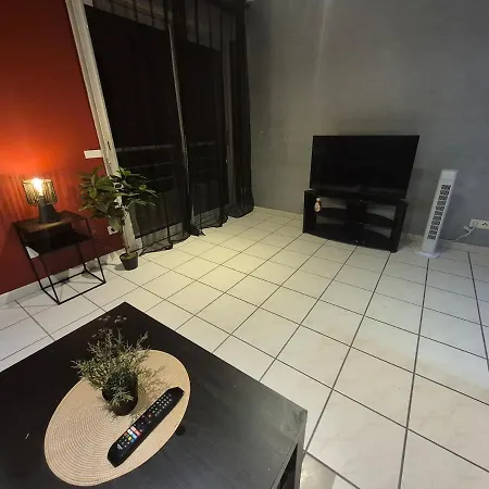 Large, Spacious, Fully Equipped 4p - 2bedroom - Parking Апартаменты *