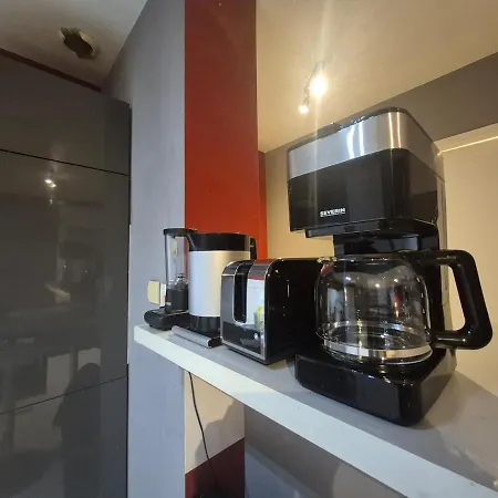 Large, Spacious, Fully Equipped 4p - 2bedroom - Parking